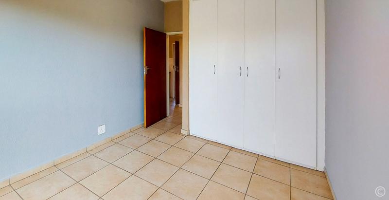 1 Bedroom Property for Sale in Vanderbijlpark SE 10 Gauteng