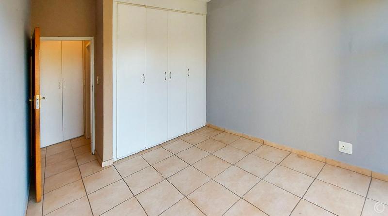 1 Bedroom Property for Sale in Vanderbijlpark SE 10 Gauteng