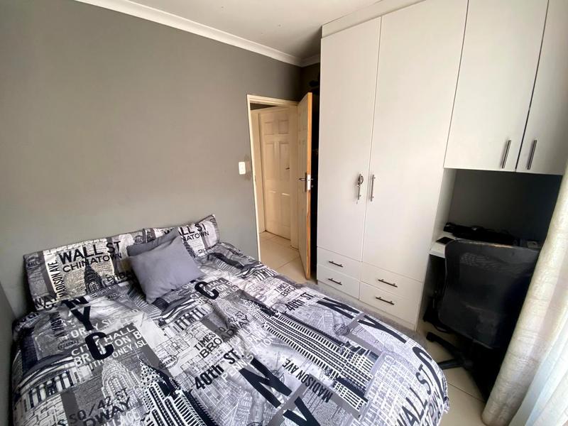 2 Bedroom Property for Sale in Protea Glen Gauteng