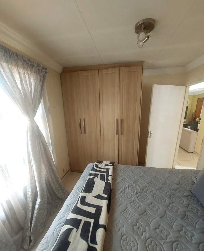 To Let 2 Bedroom Property for Rent in Roodekop Gauteng