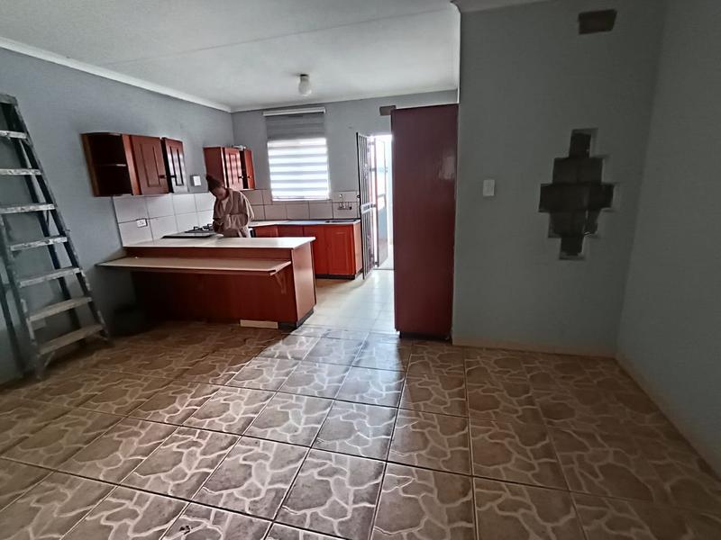 To Let 3 Bedroom Property for Rent in Crystal Park Gauteng