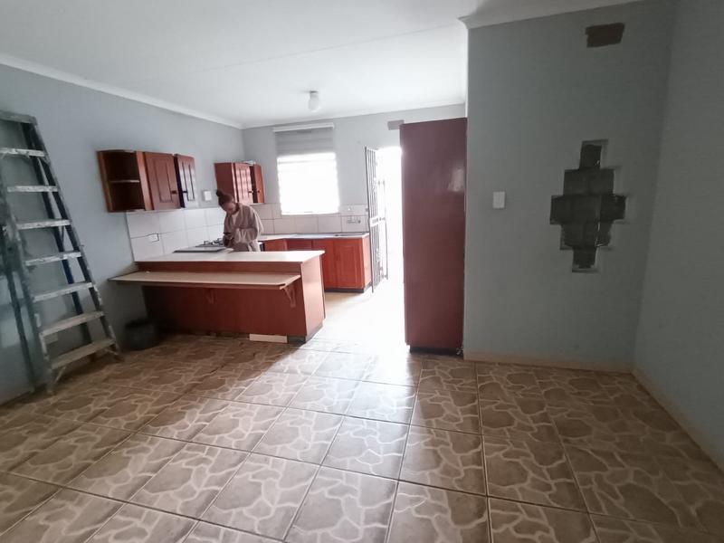 To Let 3 Bedroom Property for Rent in Crystal Park Gauteng