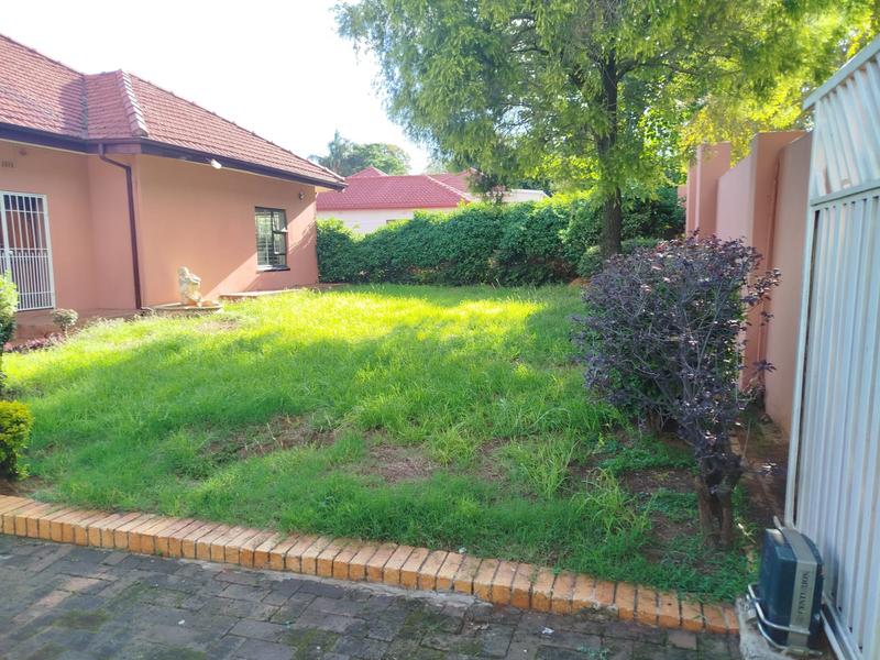 To Let 3 Bedroom Property for Rent in Cyrildene Gauteng