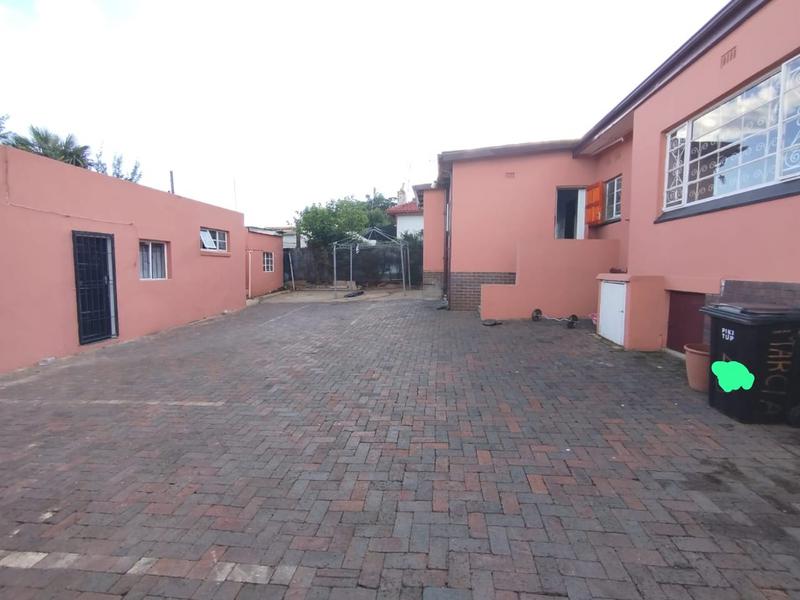 To Let 3 Bedroom Property for Rent in Cyrildene Gauteng