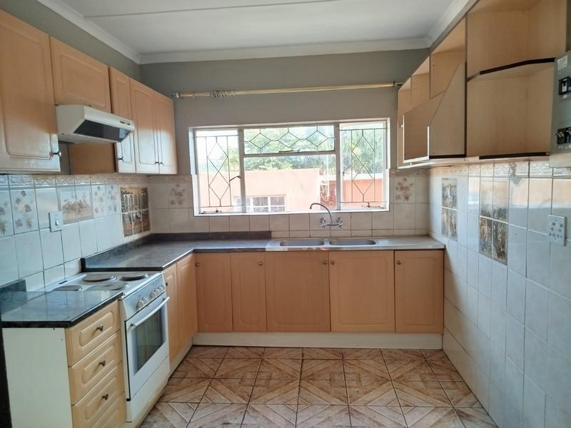 To Let 3 Bedroom Property for Rent in Cyrildene Gauteng