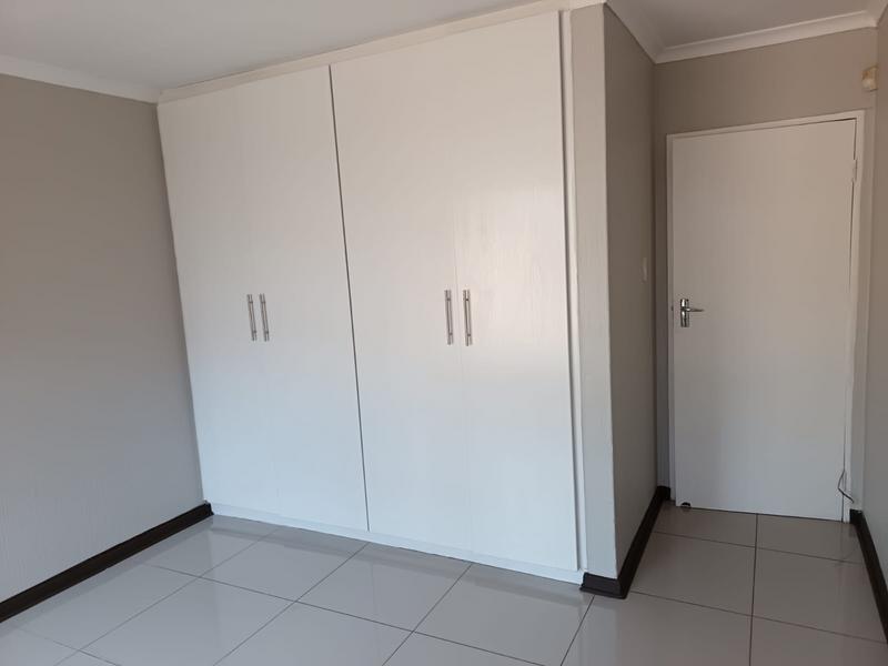 To Let 3 Bedroom Property for Rent in Vorna Valley Gauteng
