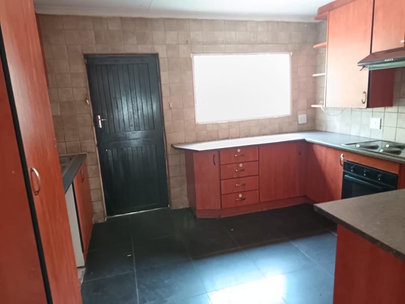 To Let 3 Bedroom Property for Rent in Vorna Valley Gauteng