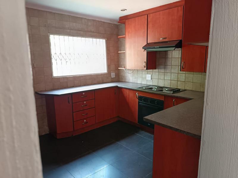 To Let 3 Bedroom Property for Rent in Vorna Valley Gauteng