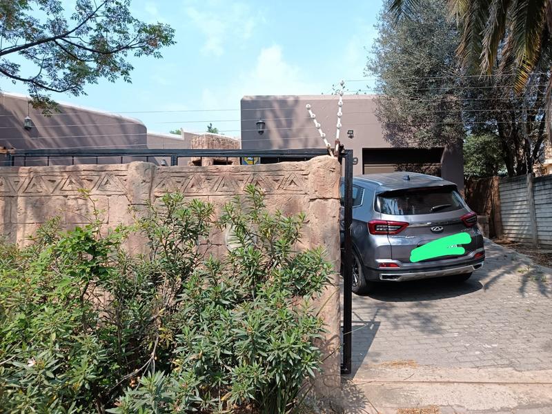 To Let 3 Bedroom Property for Rent in Vorna Valley Gauteng