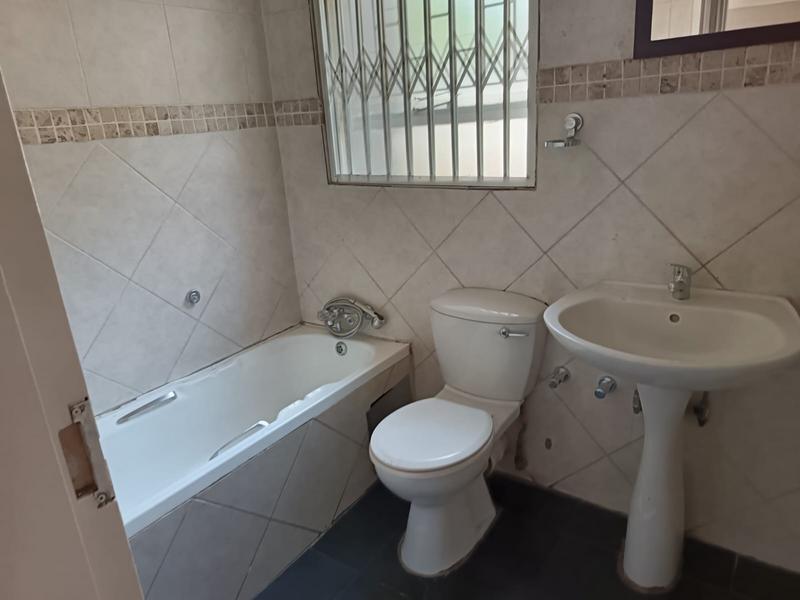 To Let 3 Bedroom Property for Rent in Vorna Valley Gauteng