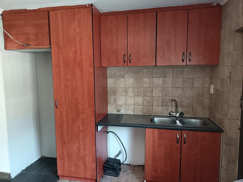 To Let 3 Bedroom Property for Rent in Vorna Valley Gauteng