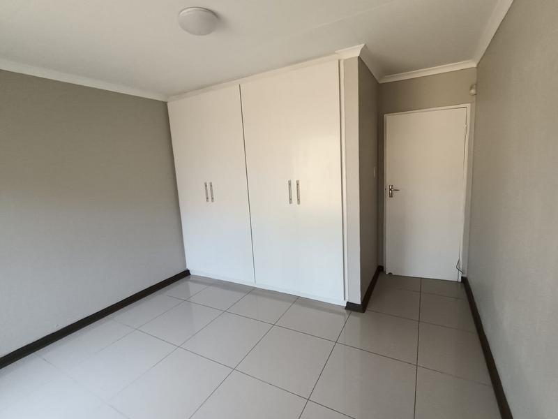 To Let 3 Bedroom Property for Rent in Vorna Valley Gauteng