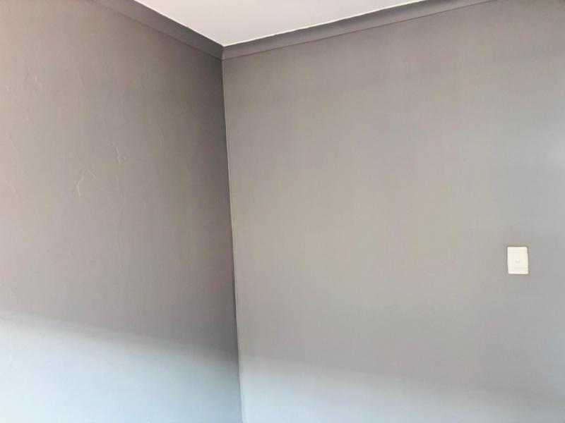 To Let 2 Bedroom Property for Rent in Fleurhof Gauteng