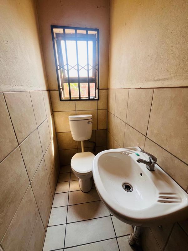 Commercial Property for Sale in Rondebult Gauteng