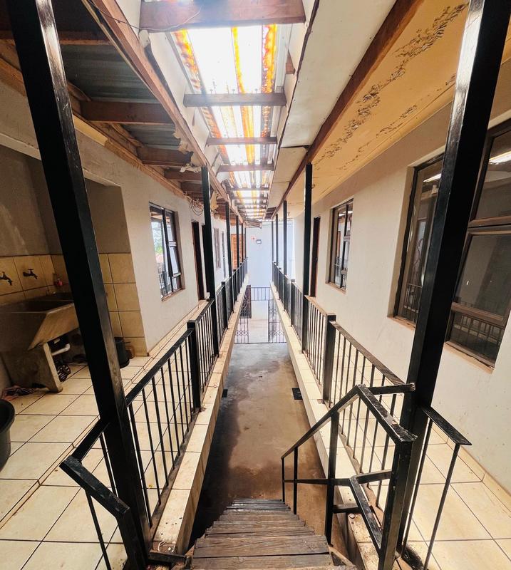 Commercial Property for Sale in Rondebult Gauteng