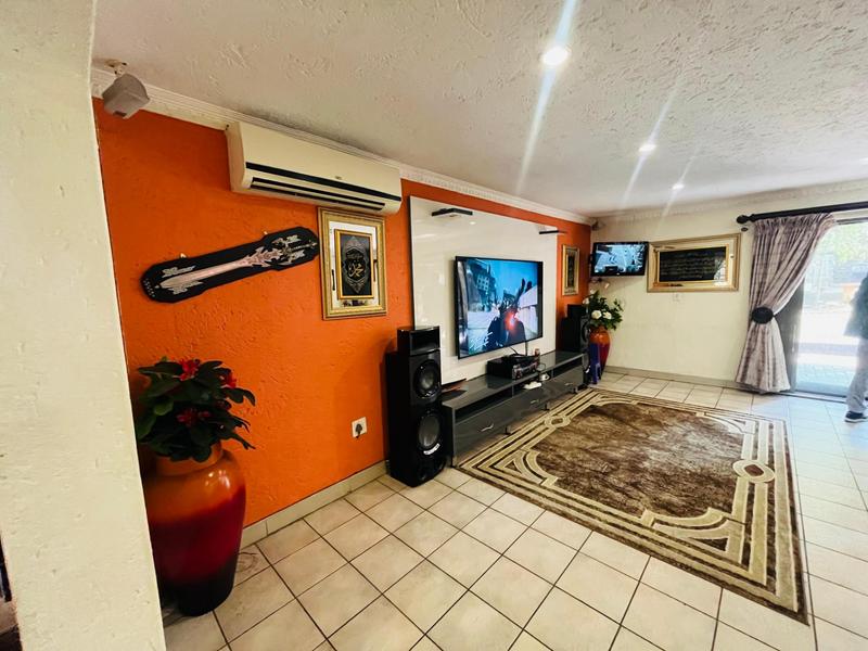 6 Bedroom Property for Sale in Winchester Hills Ext 3 Gauteng