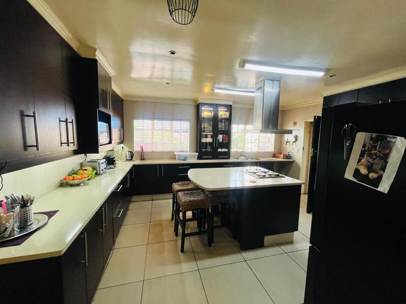 6 Bedroom Property for Sale in Winchester Hills Ext 3 Gauteng