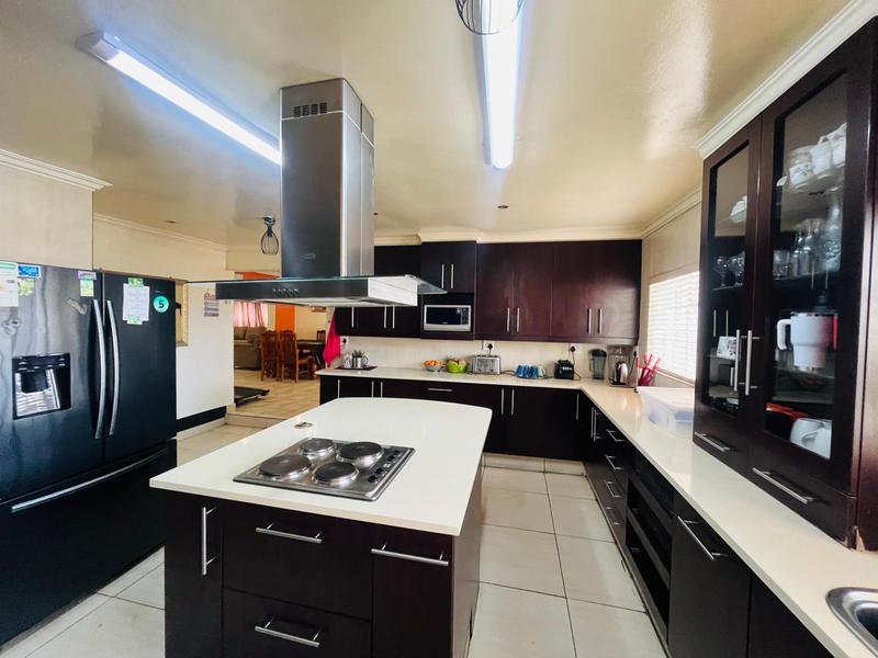 6 Bedroom Property for Sale in Winchester Hills Ext 3 Gauteng