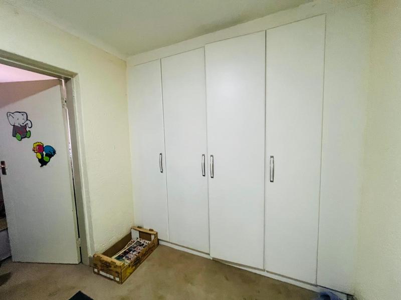 6 Bedroom Property for Sale in Winchester Hills Ext 3 Gauteng