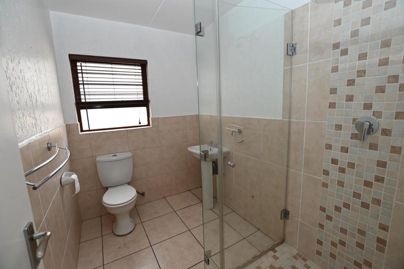 To Let 2 Bedroom Property for Rent in Paulshof Gauteng