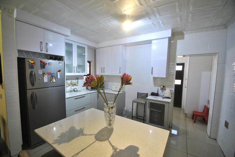 4 Bedroom Property for Sale in Dawn Park Gauteng