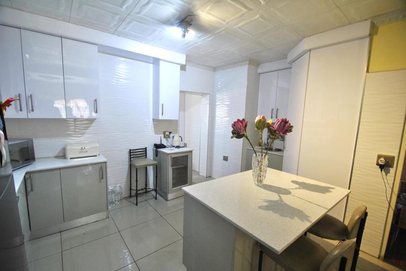 4 Bedroom Property for Sale in Dawn Park Gauteng