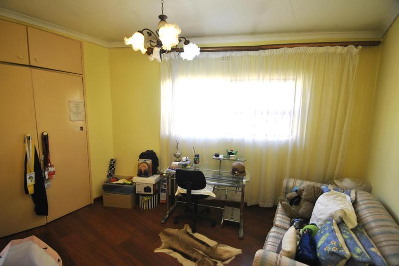 4 Bedroom Property for Sale in Dawn Park Gauteng