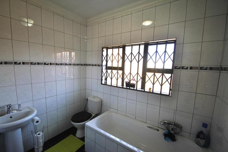 4 Bedroom Property for Sale in Dawn Park Gauteng