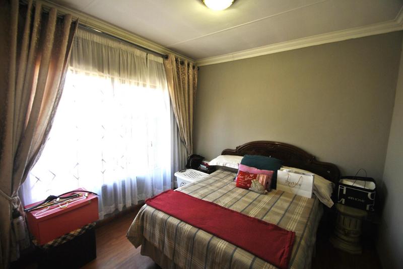 4 Bedroom Property for Sale in Dawn Park Gauteng