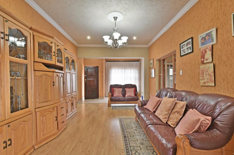 4 Bedroom Property for Sale in Glenanda Gauteng