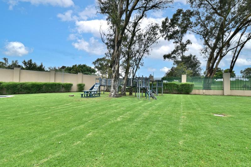 5 Bedroom Property for Sale in Woodmead Gauteng