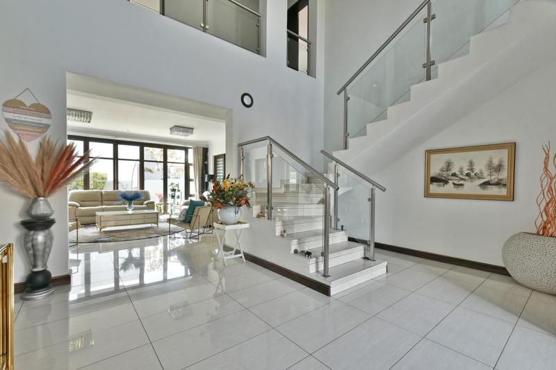5 Bedroom Property for Sale in Woodmead Gauteng