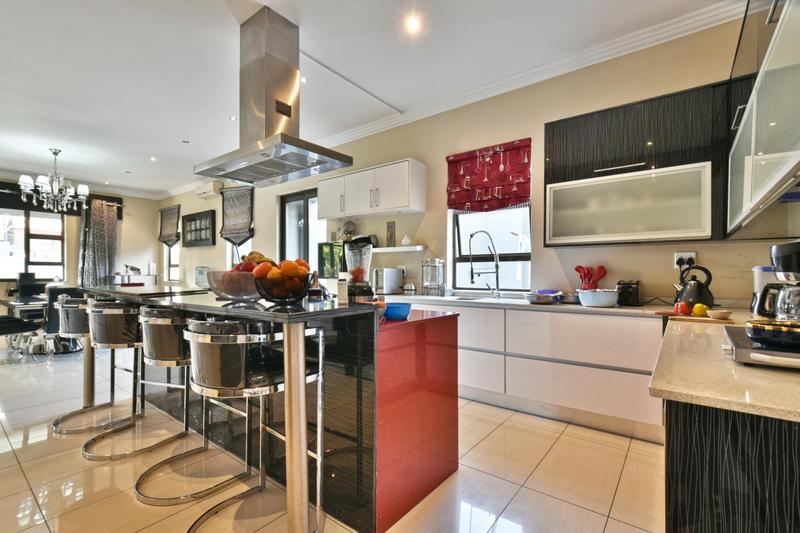 5 Bedroom Property for Sale in Woodmead Gauteng