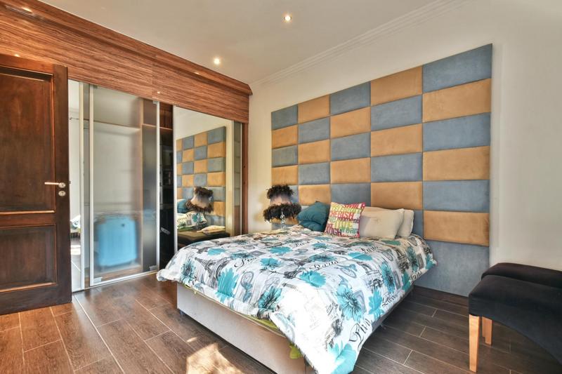 5 Bedroom Property for Sale in Woodmead Gauteng