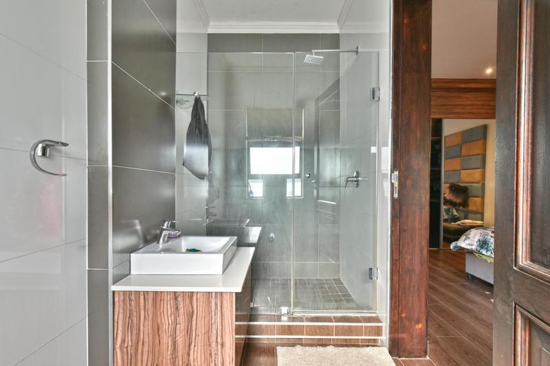5 Bedroom Property for Sale in Woodmead Gauteng