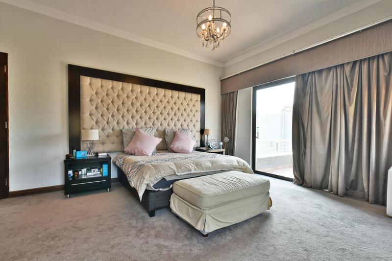 5 Bedroom Property for Sale in Woodmead Gauteng