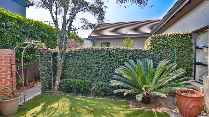 4 Bedroom Property for Sale in Midstream Ridge Gauteng