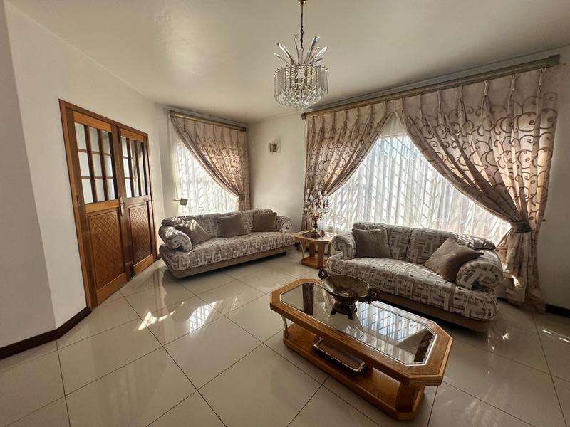 5 Bedroom Property for Sale in Laudium Gauteng