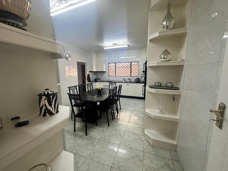 5 Bedroom Property for Sale in Laudium Gauteng