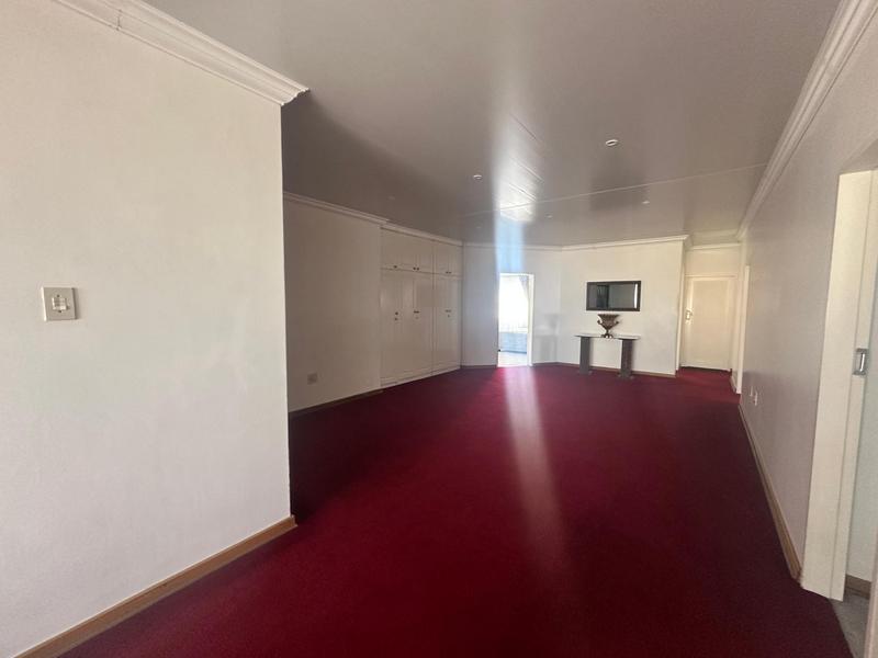 5 Bedroom Property for Sale in Laudium Gauteng