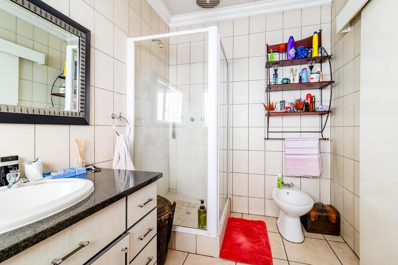 3 Bedroom Property for Sale in Bedfordview Gauteng