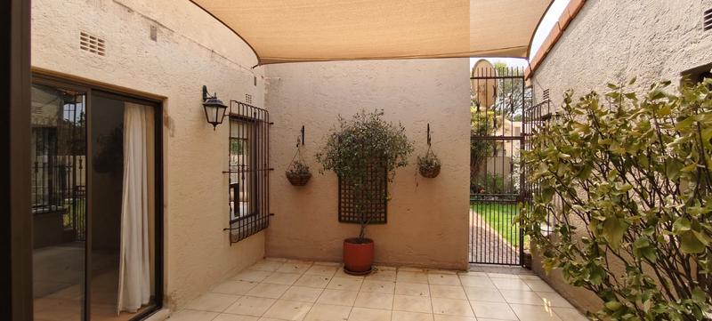 3 Bedroom Property for Sale in Lakefield Gauteng