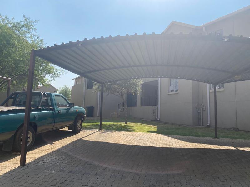 2 Bedroom Property for Sale in Ruimsig Gauteng