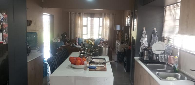 To Let 3 Bedroom Property for Rent in Capital Park Gauteng