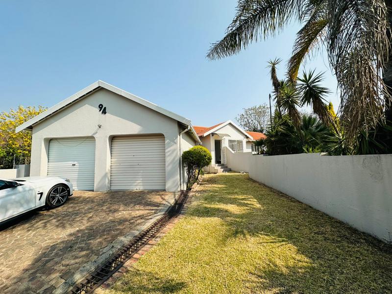 To Let 3 Bedroom Property for Rent in Country View Gauteng