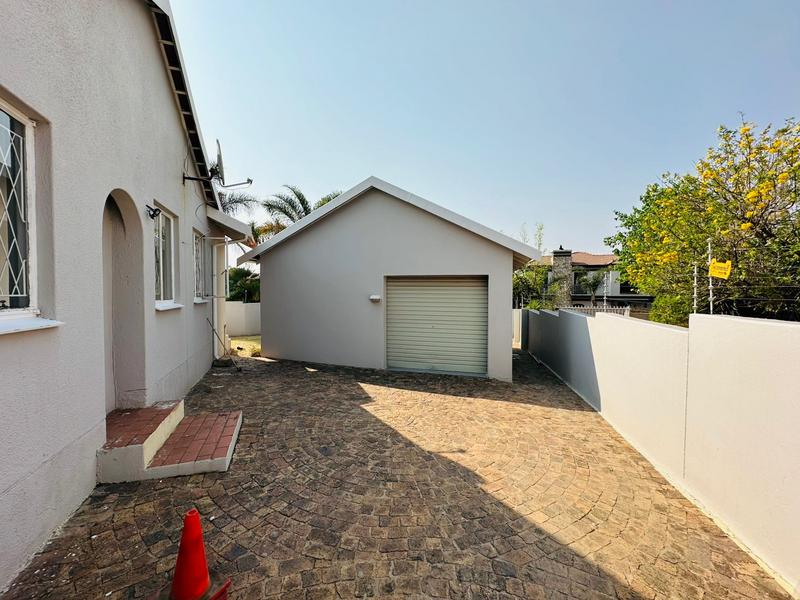To Let 3 Bedroom Property for Rent in Country View Gauteng