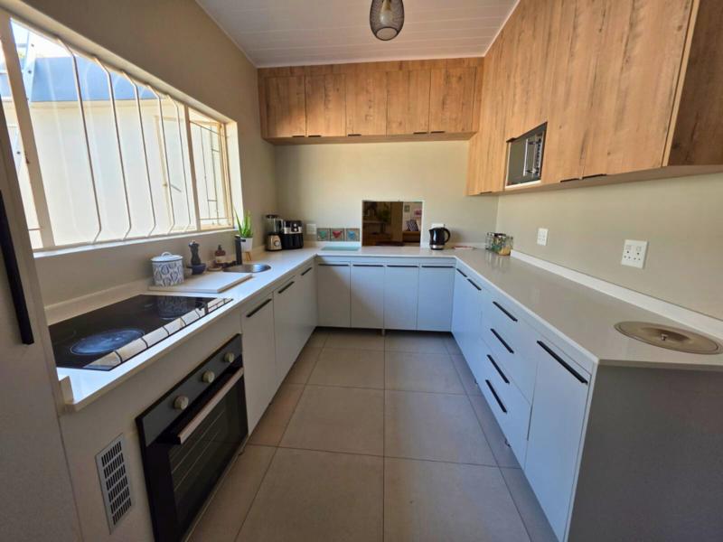 4 Bedroom Property for Sale in Elardus Park Gauteng