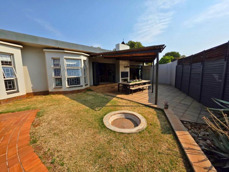 4 Bedroom Property for Sale in Elardus Park Gauteng