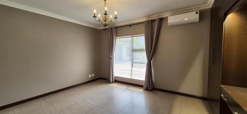 To Let 4 Bedroom Property for Rent in Midstream Hill Gauteng