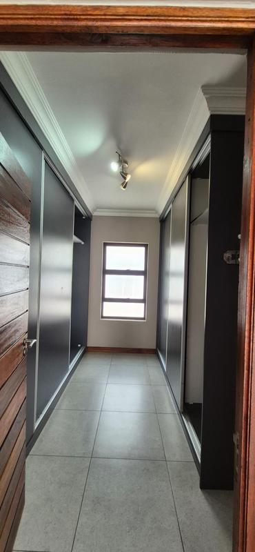 To Let 4 Bedroom Property for Rent in Midstream Hill Gauteng